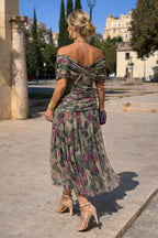 Luisa | Elegante vestido largo con escote en V que realza la silueta